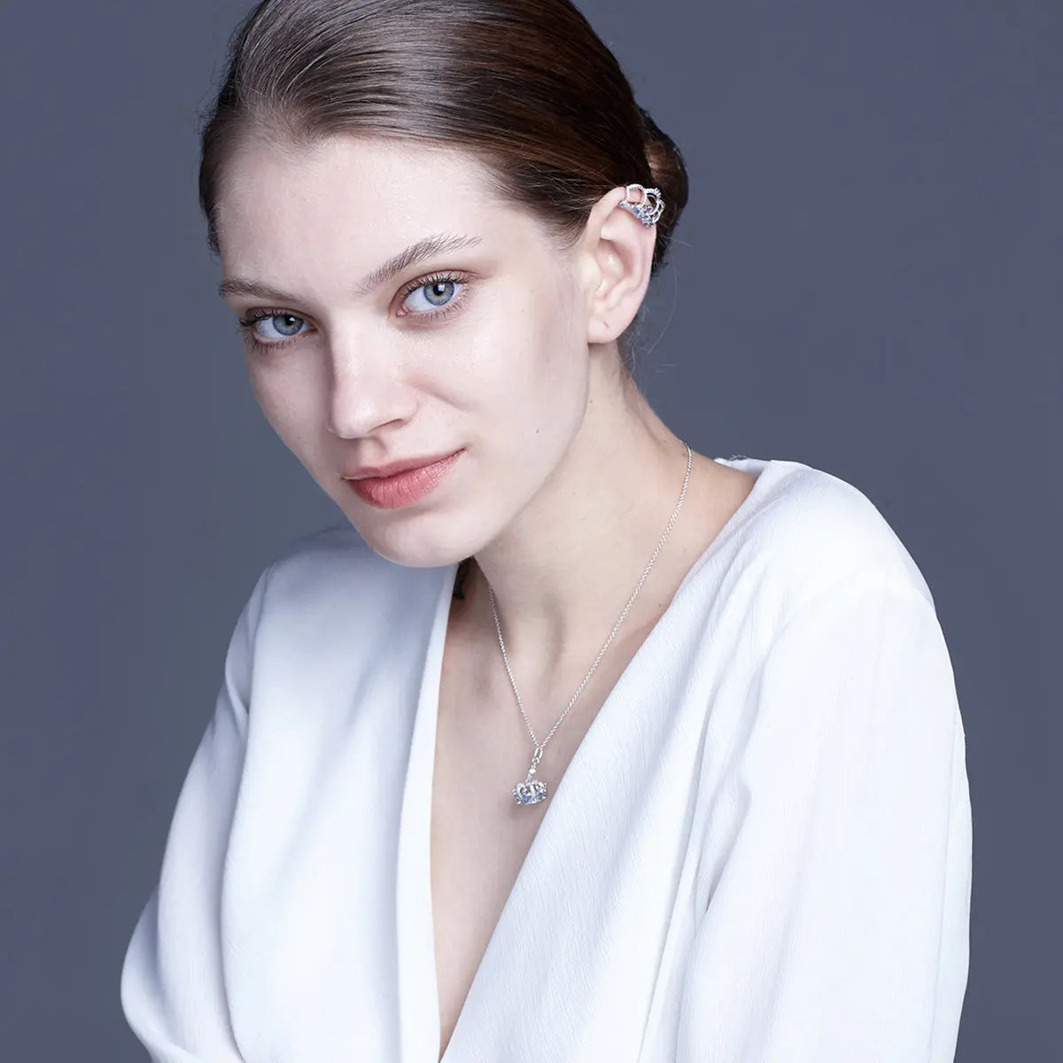 FunGirl Jewelry Queen's Radiance Sapphire Necklace Fungirljewelry